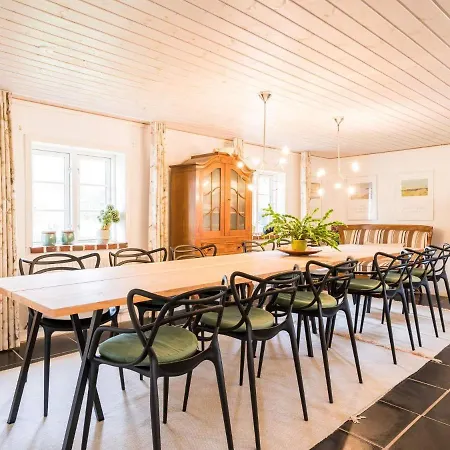 Vakantiehuis 8 Person Holiday On A Holiday Park In *