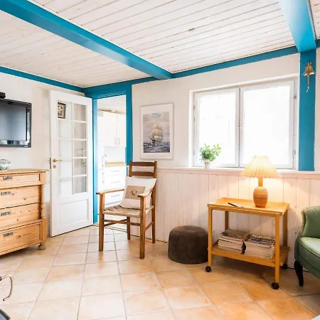 8 Person Holiday On A Holiday Park In
